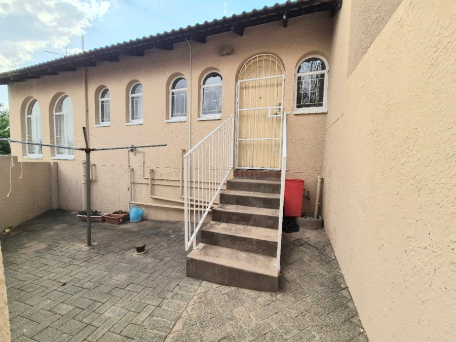 2 Bedroom Property for Sale in Heuwelsig Free State